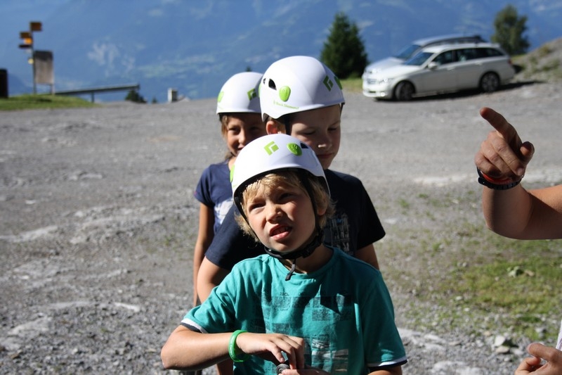 Village Camps International Summer Camp Leysin, Switzerland 2025-08-09 https://www.villagecamps.com/journals_admin/images/703-9-green climb (2).jpg